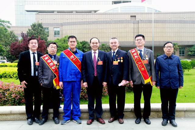 2019101220591570885168020086300.jpg 63237.jpg